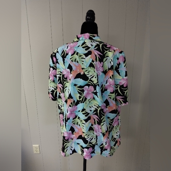 Women's Floral Hawaiian Luau Print Button Up Blouse Plus Size 16W Flowers Hawaii - Picture 2 of 3